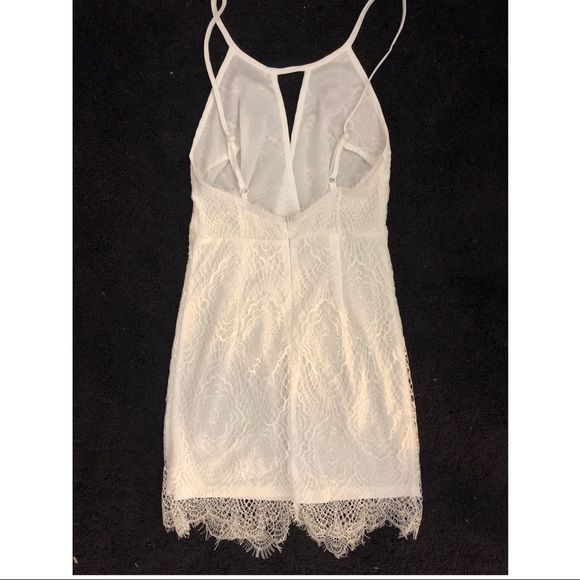 LF White Lace Mini Dress NEW sz XS/SM - Picture 3 of 3